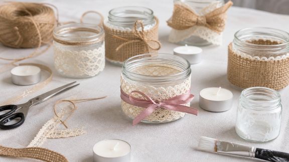 DIY photophores personnalisés : illuminez votre EVJF avec style