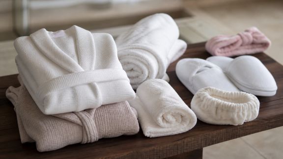 Comment personnaliser des peignoirs et accessoires spa pour l’EVJF