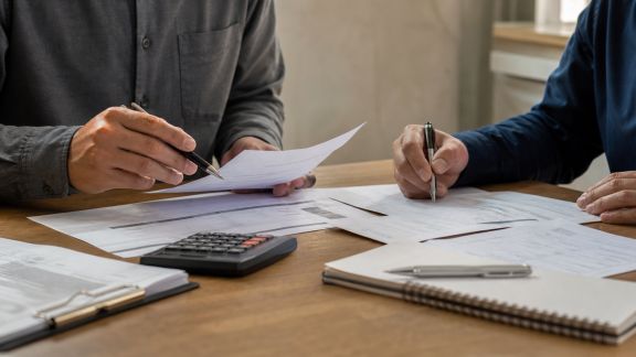 Bien choisir ses prestataires en respectant un budget serré : nos conseils pratiques