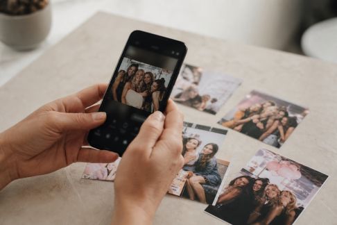 Les meilleures applications pour retoucher vos photos d’EVJF