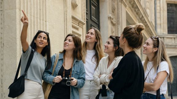 EVJF culturel et historique : parcours originaux pour passionnées de patrimoine
